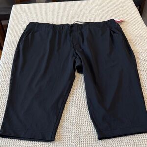 Women’s Plus Size Lane Bryant Livi Active Black Capris